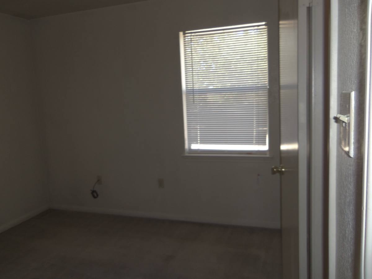 Apartment for rent at 306 S 5th, Copperas Cove, TX 76522