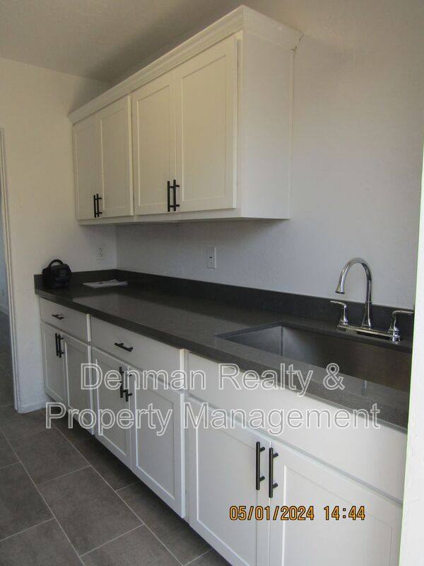 Townhouse for rent at 4306 N 12th St #7, Phoenix, AZ 85014