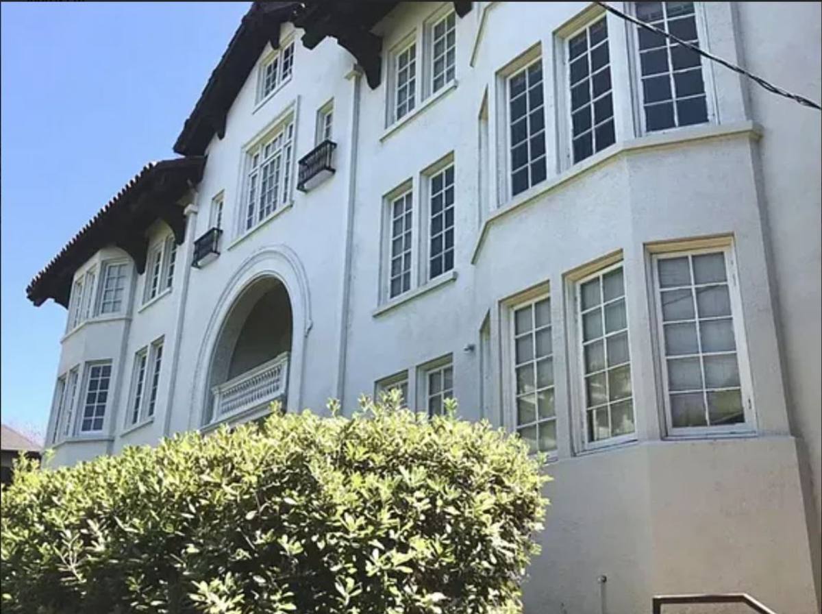 Apartment for rent at 2409 College Ave, Berkeley, CA 94704