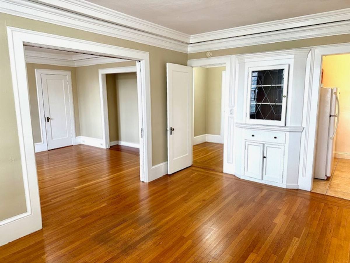 Apartment for rent at 2409 College Ave, Berkeley, CA 94704