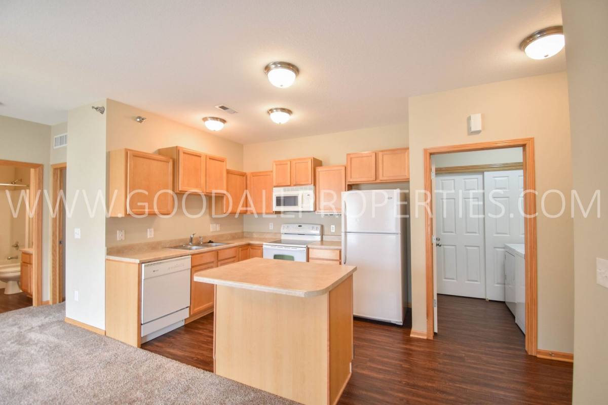 Condo for rent at 10320 Norfolk Dr, Johnston, IA 50131