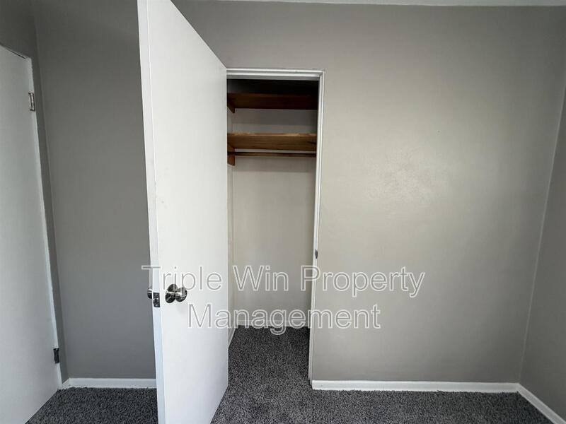 House for rent at 24 Barto Dr, Saint Louis, MO 63135