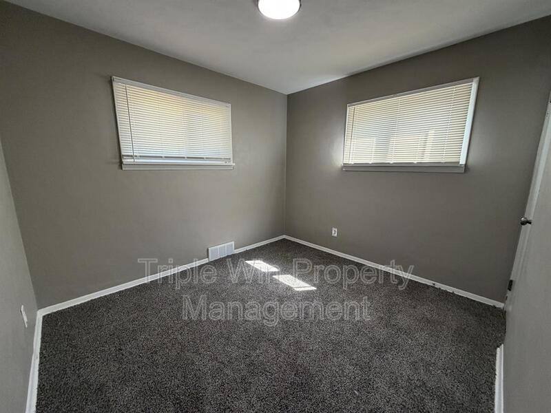 House for rent at 24 Barto Dr, Saint Louis, MO 63135