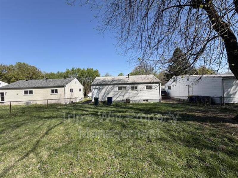 House for rent at 24 Barto Dr, Saint Louis, MO 63135