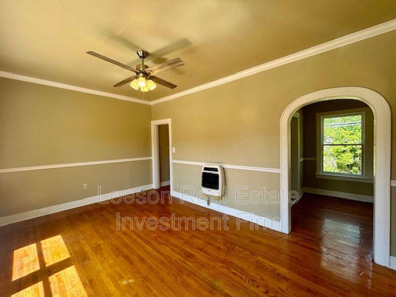 Apartment for rent at 320 College B, Shreveport, LA 71104