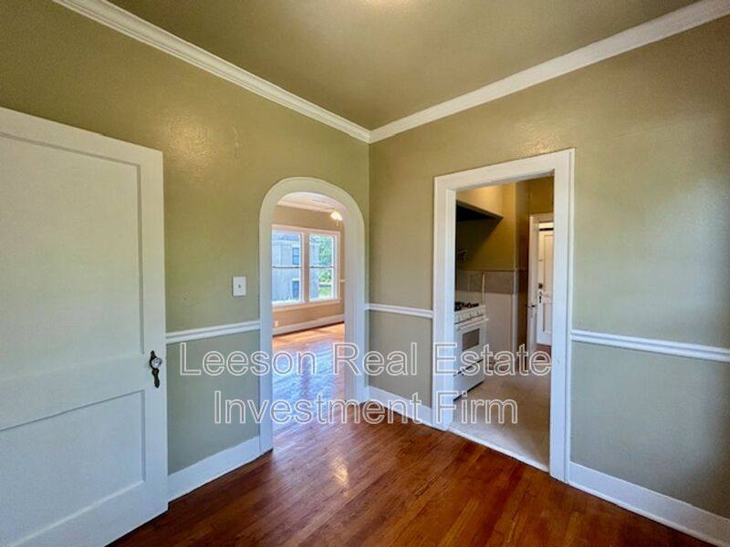 Apartment for rent at 320 College B, Shreveport, LA 71104