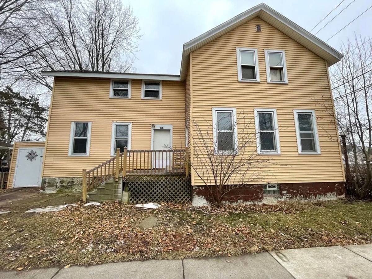 Apartment for rent at 703 Jackson St, Wausau, WI 54403