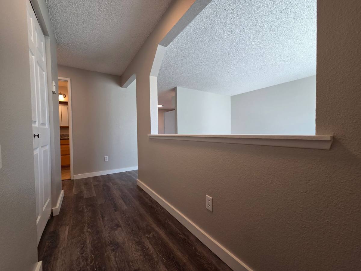 Apartment for rent at 908 N Grant Ave, Tacoma, WA 98403