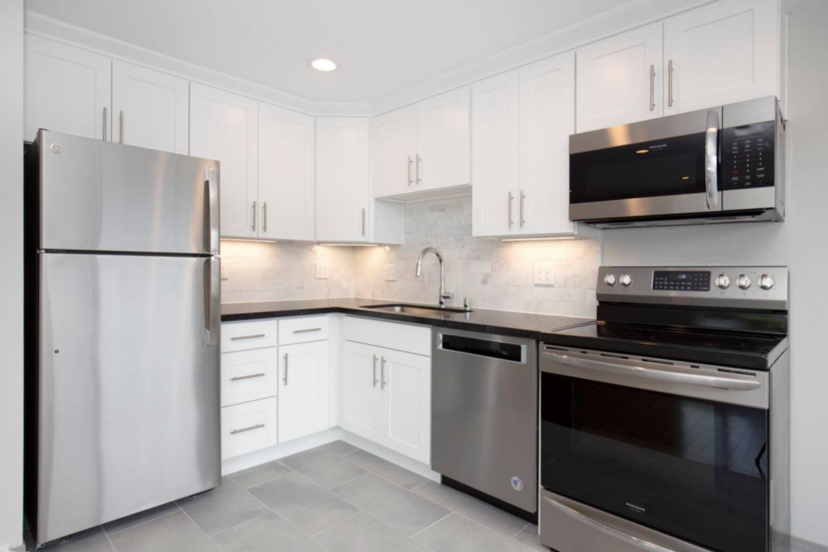 Apartment for rent at 1020 5th Ave N, Seattle, WA 98109
