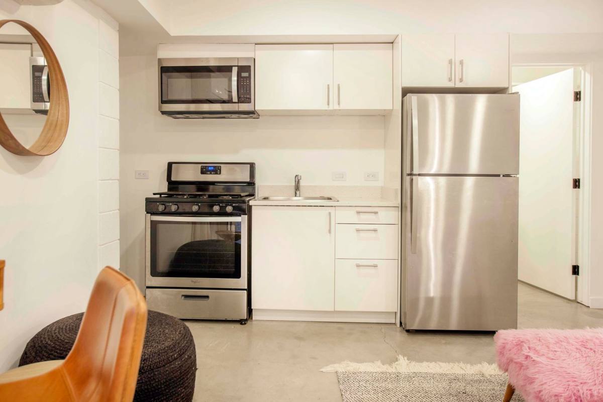 Apartment for rent at 598 W Laurel St, San Diego, CA 92101
