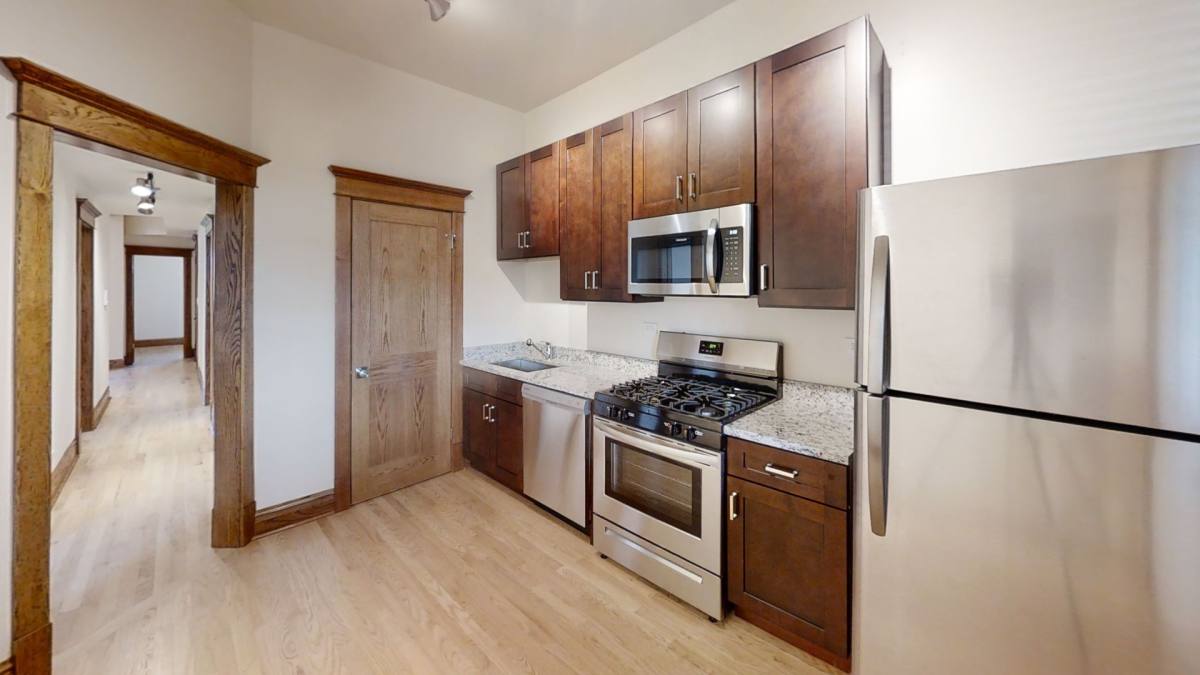 Apartment for rent at 1443-1445 W Belle Plaine, Chicago, IL 60613