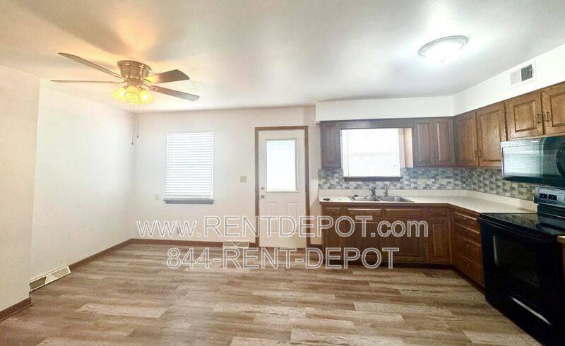 Townhouse for rent at 306-308 Bob Court, Evansville, IN 47711