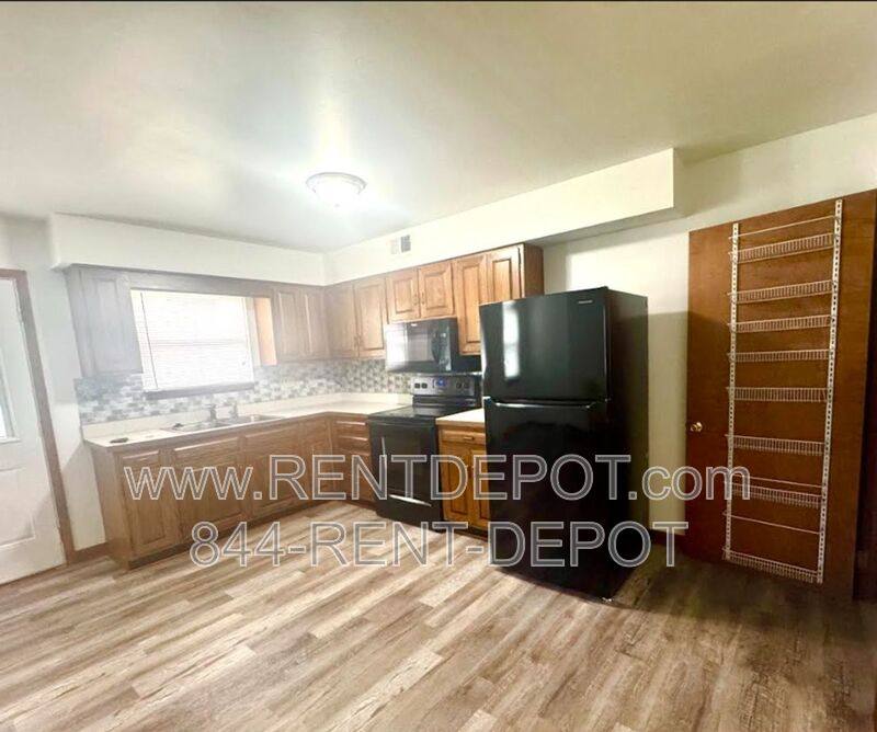 Townhouse for rent at 306-308 Bob Court, Evansville, IN 47711