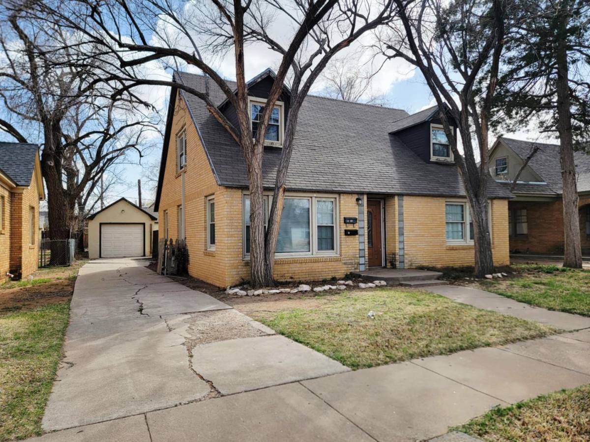 House for rent at 2003 16th St, Lubbock, TX 79401