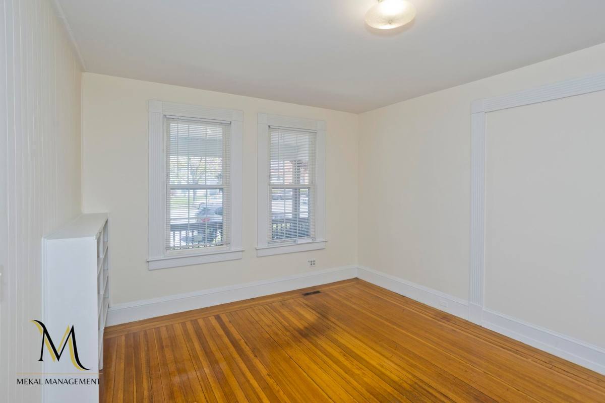 Apartment for rent at 208-210 Fort Pleasant Ave, Springfield, MA 01108