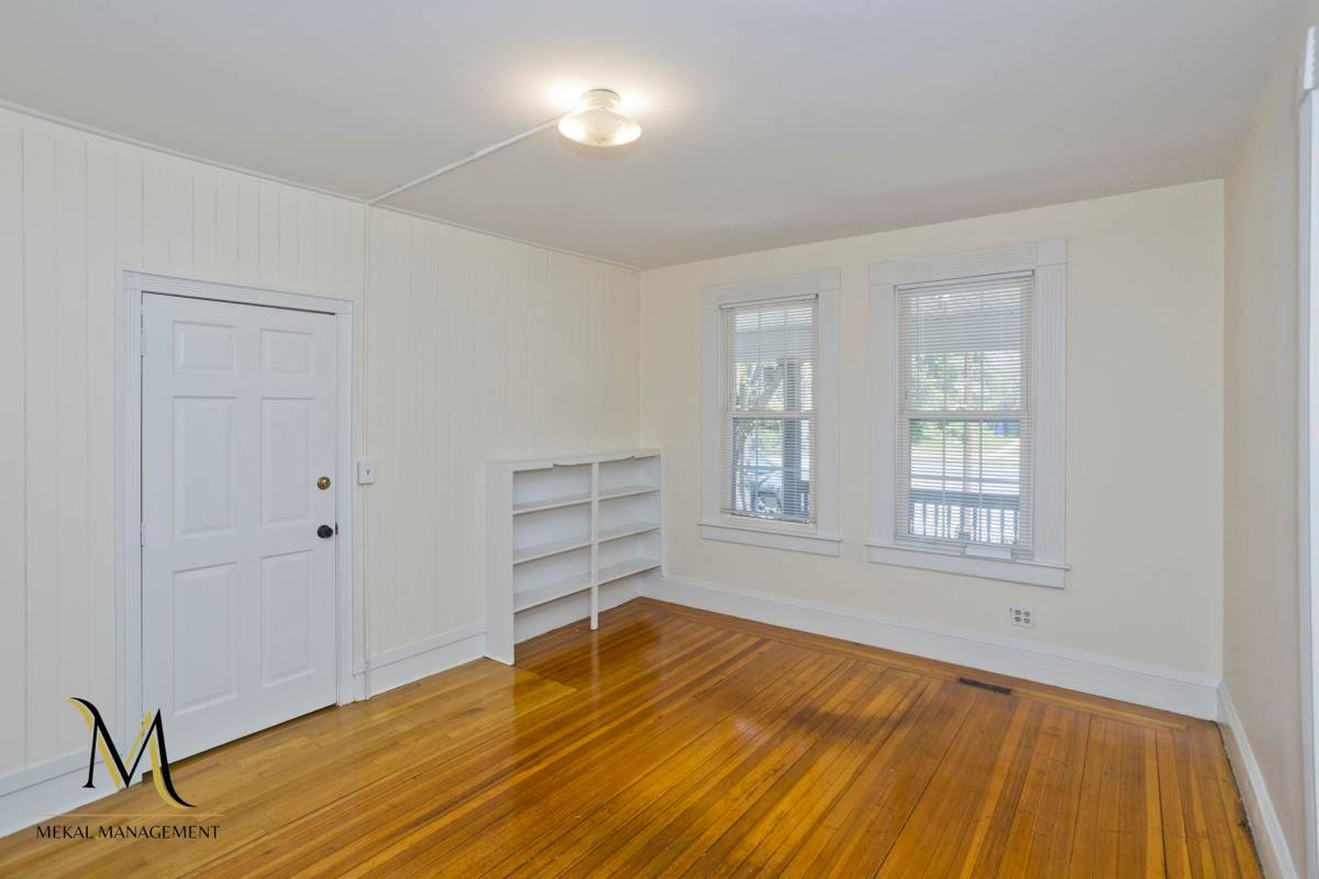Apartment for rent at 208-210 Fort Pleasant Ave, Springfield, MA 01108