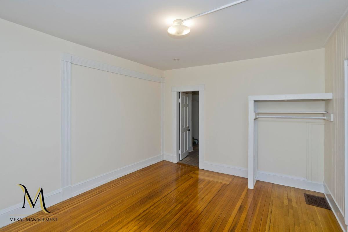 Apartment for rent at 208-210 Fort Pleasant Ave, Springfield, MA 01108