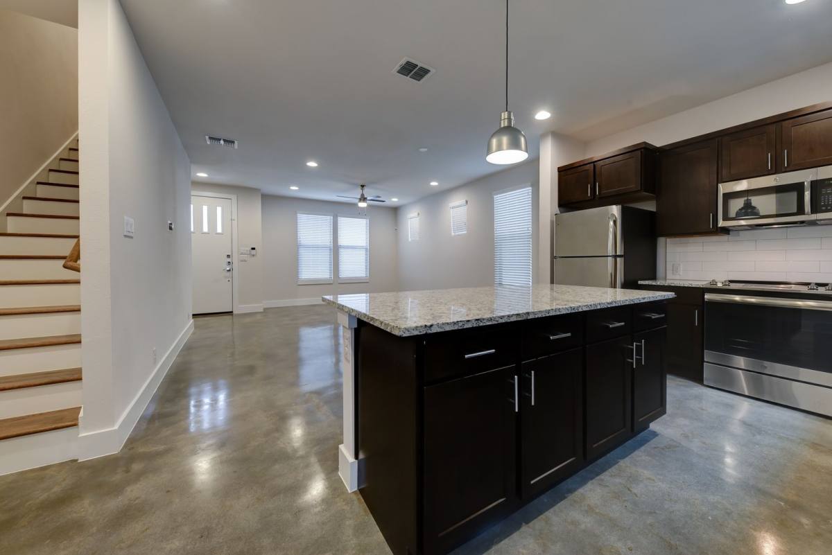 Apartment for rent at 200 Melrose Place, San Antonio, TX 78212