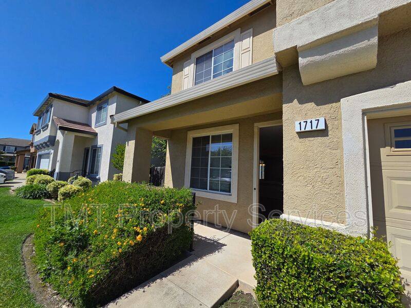 House for rent at 1717 Providence Way, Lodi, CA 95242
