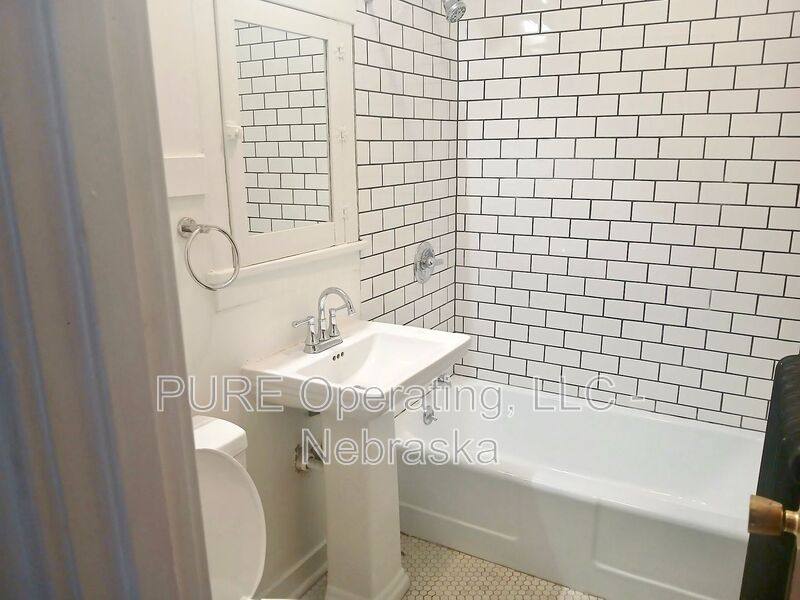 Apartment for rent at 120 N 6th St #L, Council Bluffs, IA 51503