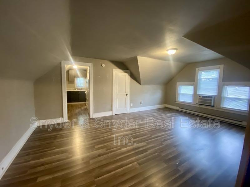 Apartment for rent at 438 Crestwood Ave #3, Akron, OH 44302