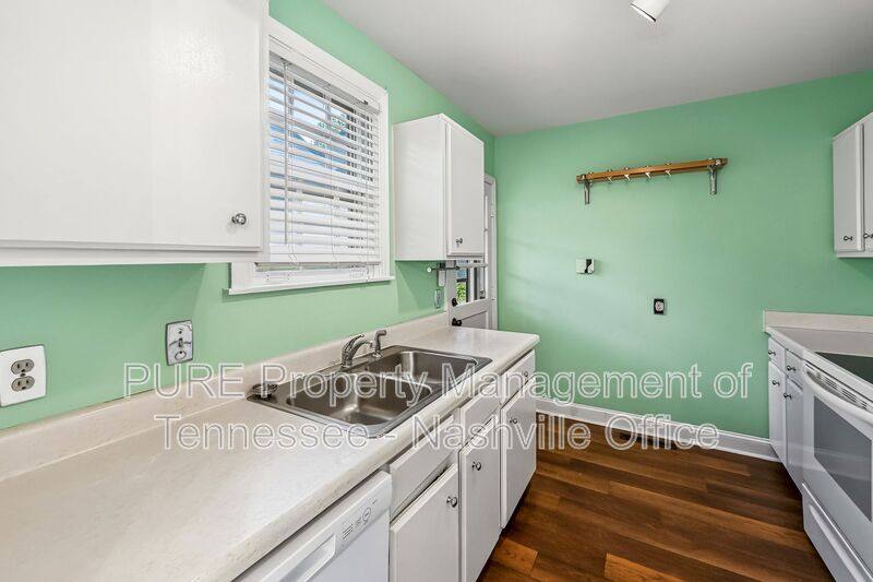 House for rent at 5655 Kendall Dr, Nashville, TN 37209