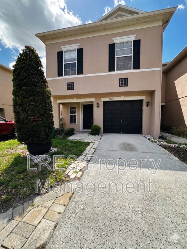 Townhouse for rent at 2825 Cliffe Court, Oviedo, FL 32765