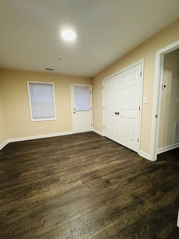 Apartment for rent at 1150 Cross Creek Circle #6, Greenville, NC 27834