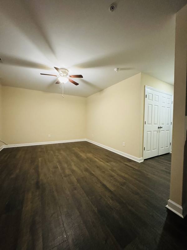 Apartment for rent at 1150 Cross Creek Circle #6, Greenville, NC 27834