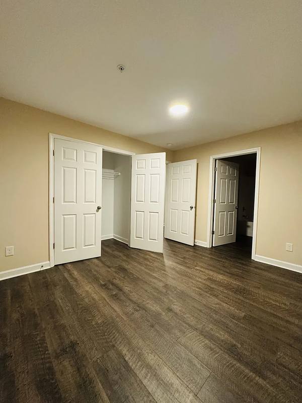 Apartment for rent at 1150 Cross Creek Circle #6, Greenville, NC 27834