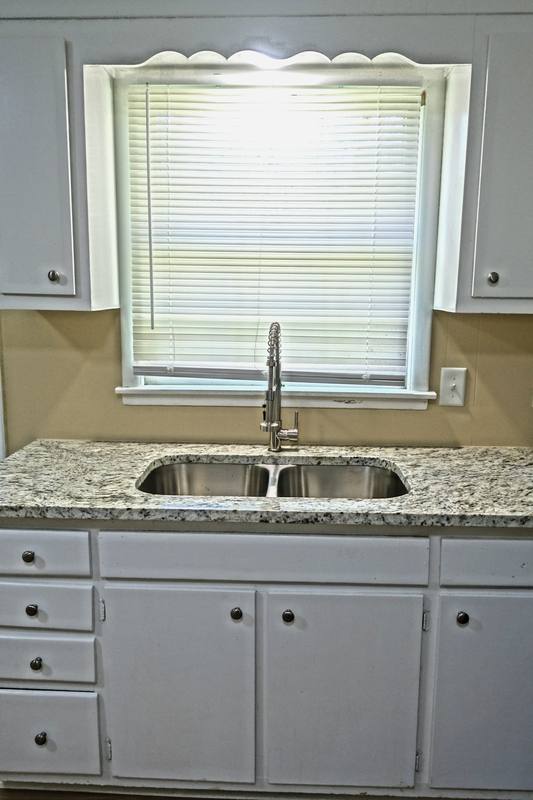 House for rent at 2505 Piney Branch Rd NW, Huntsville, AL 35810