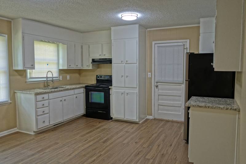 House for rent at 2505 Piney Branch Rd NW, Huntsville, AL 35810