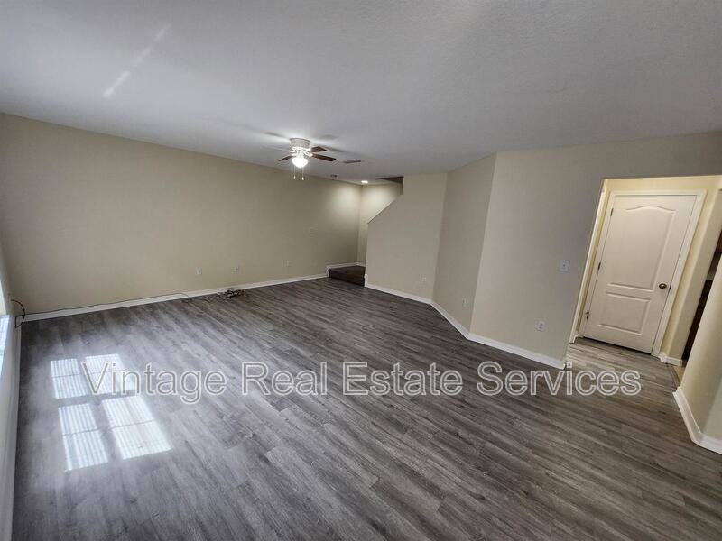 Townhouse for rent at 10932 Keys Gate, Riverview, FL 33579