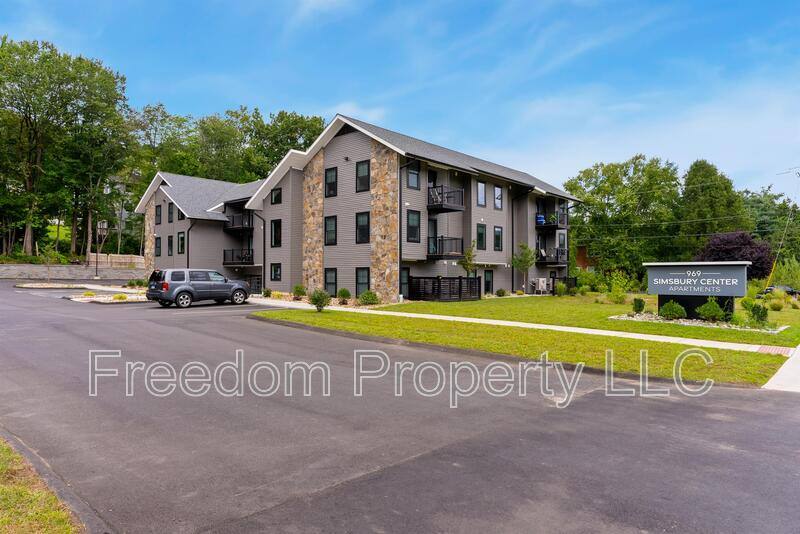 Apartment for rent at 969 Hopmeadow St #304, Simsbury, CT 06070