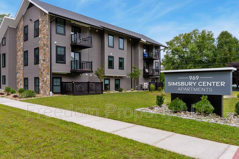 Apartment for rent at 969 Hopmeadow St #304, Simsbury, CT 06070
