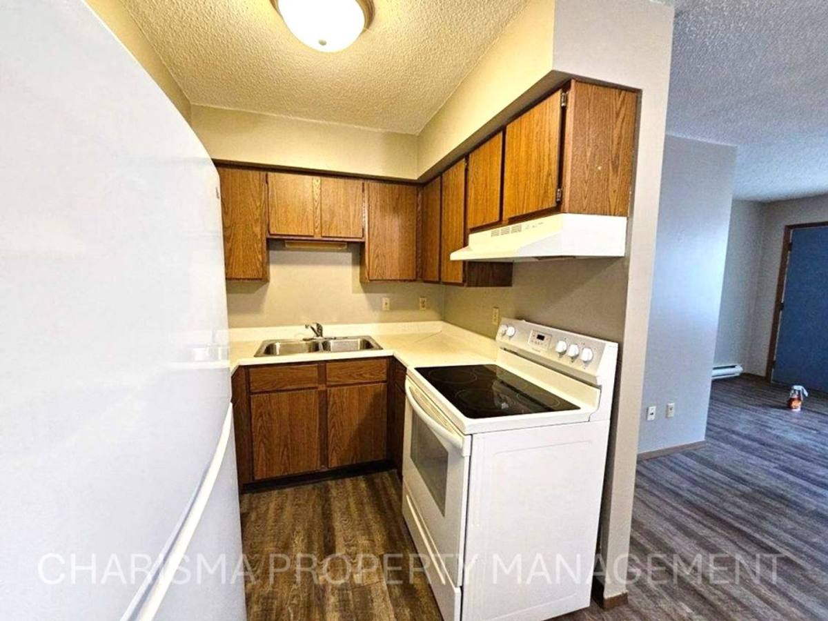 Apartment for rent at 1005 E 4th St, Garretson, SD 57030