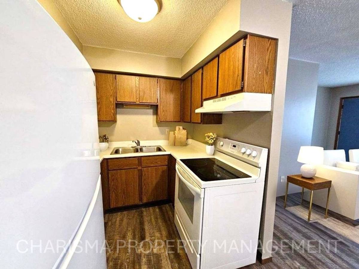 Apartment for rent at 1005 E 4th St, Garretson, SD 57030