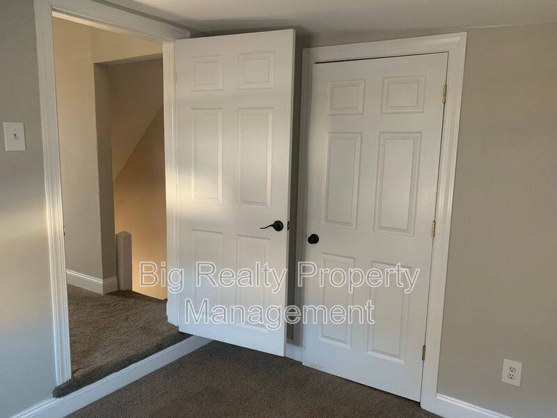 House for rent at 457 Walnut St, Pottstown, PA 19464