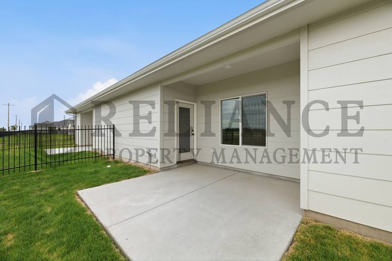 Apartment for rent at 150 N Gowen St, Goddard, KS 67052
