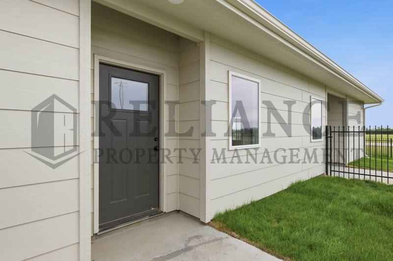 Apartment for rent at 202 N Gowen St, Goddard, KS 67052