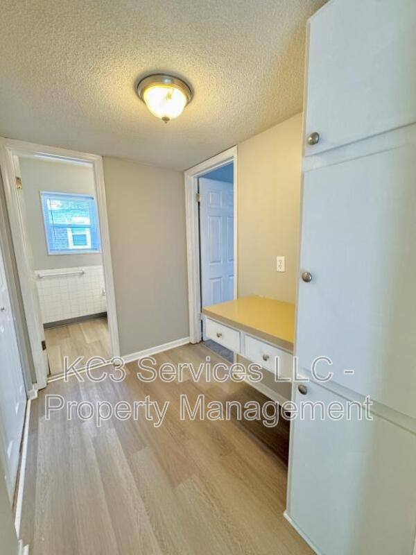 Apartment for rent at 8717 Countryshire Lane, Kansas City, MO 64138