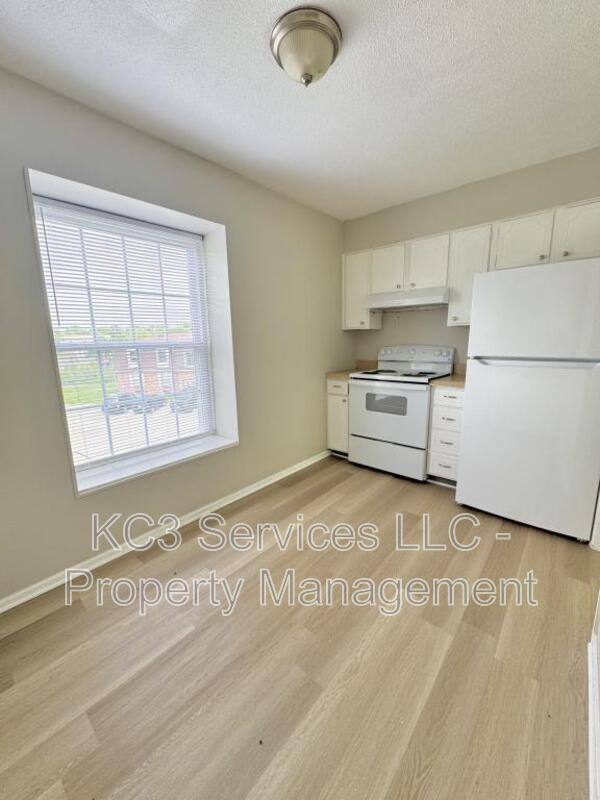 Apartment for rent at 8717 Countryshire Lane, Kansas City, MO 64138