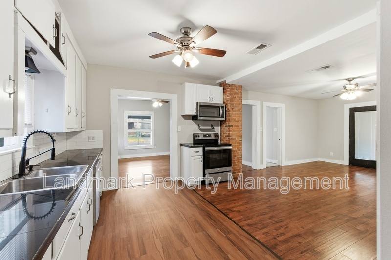 House for rent at 405 College St, Cleburne, TX 76033
