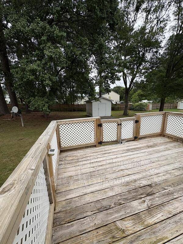 House for rent at 303 Sunrise Ave, Smithfield, NC 27577