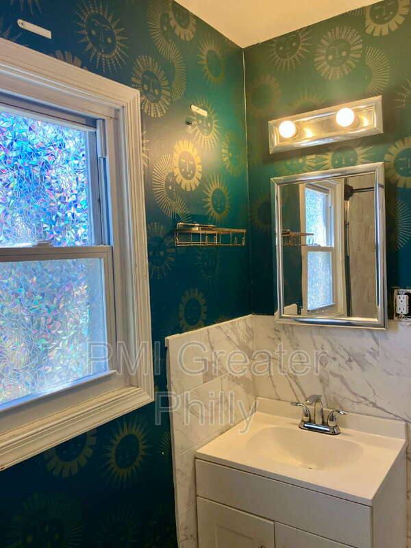 House for rent at 1523 W Cheltenham Ave, Elkins Park, PA 19027
