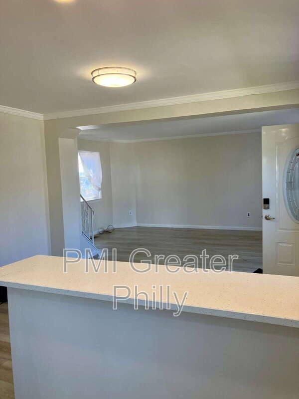 House for rent at 1523 W Cheltenham Ave, Elkins Park, PA 19027