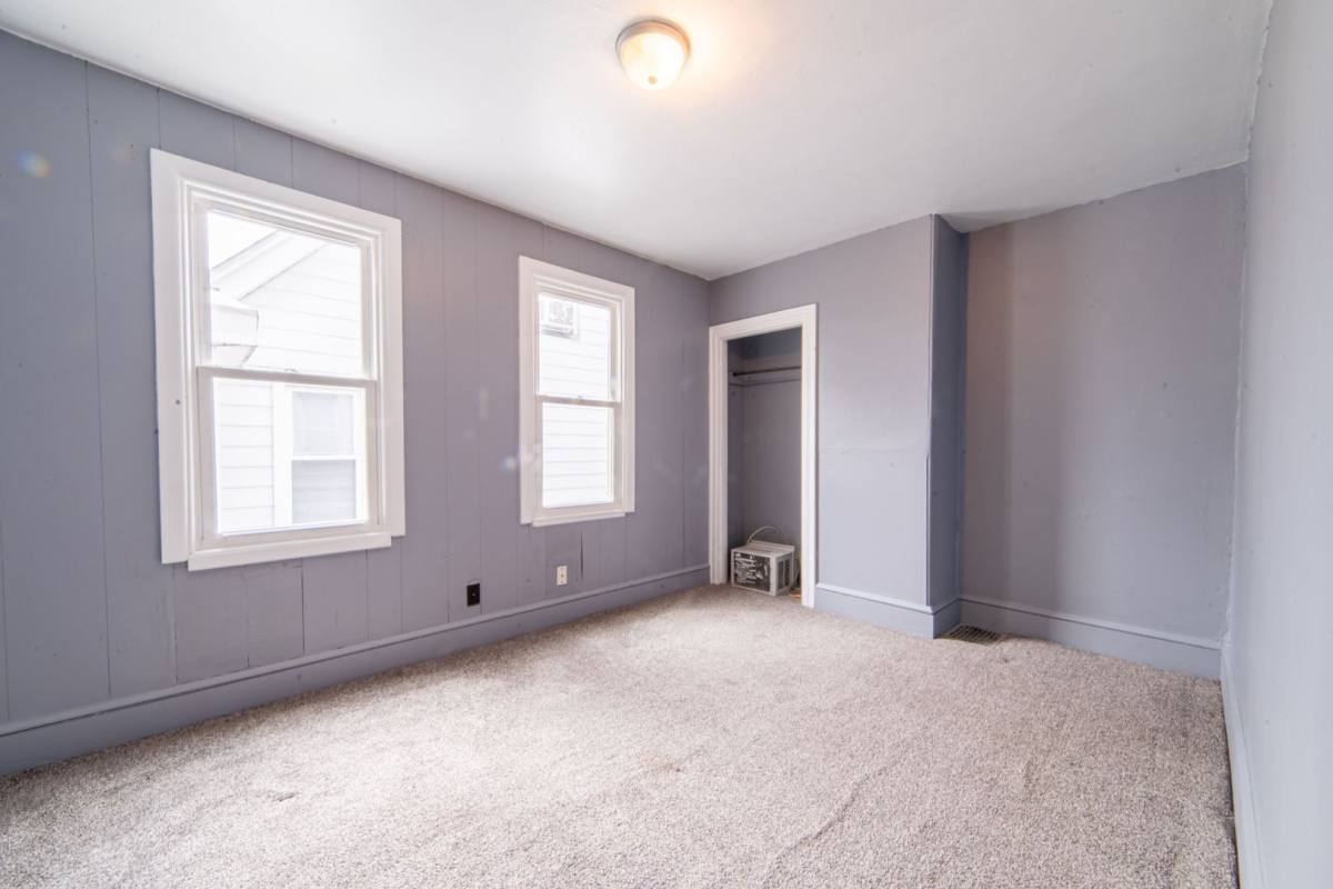 Apartment for rent at 351 N Laurel St, Bridgeton, NJ 08302