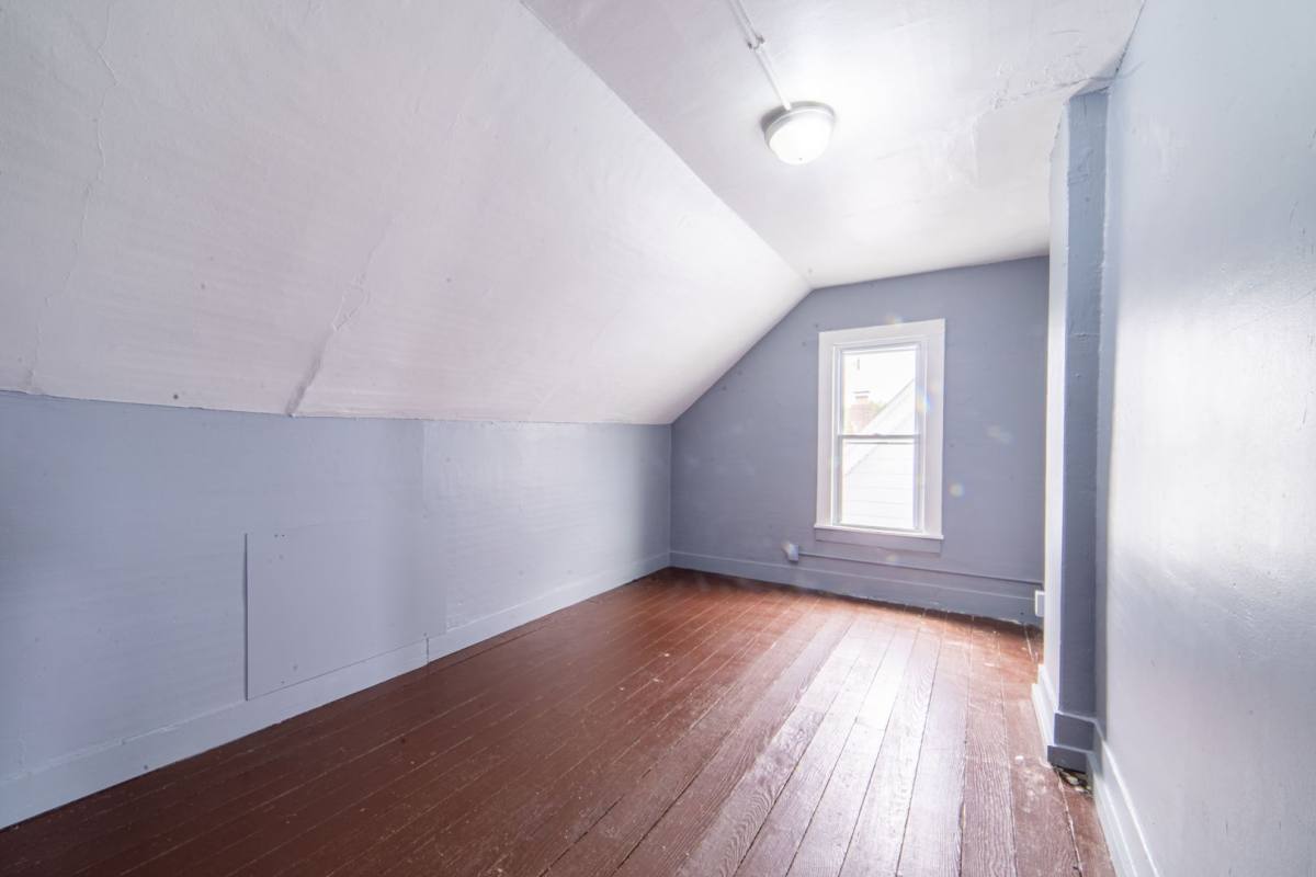 Apartment for rent at 351 N Laurel St, Bridgeton, NJ 08302
