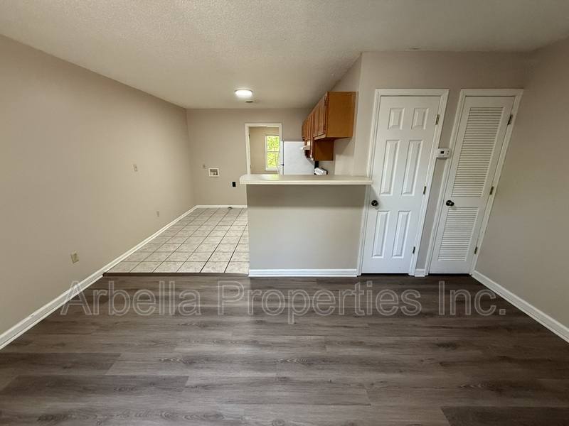 Apartment for rent at 1909 Cherokee Rd #10, Johnson City, TN 37604