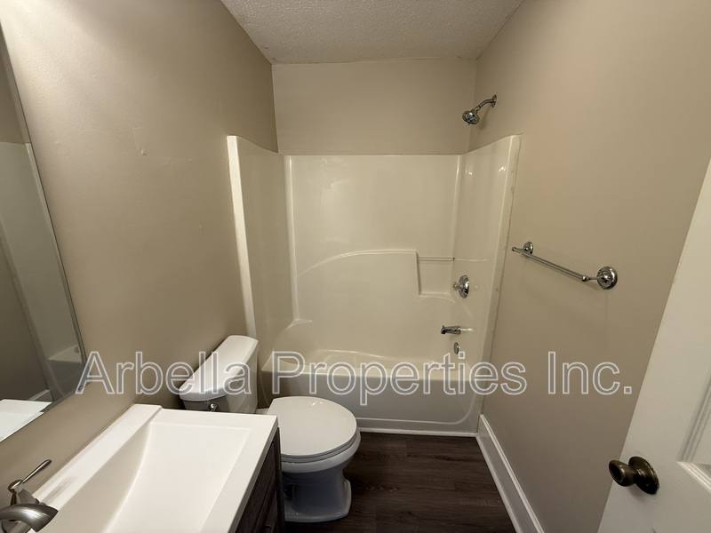 Apartment for rent at 1909 Cherokee Rd #10, Johnson City, TN 37604
